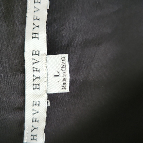 HYFVE black crop top long sleeve  button front Sz L urban streetwear date night - Picture 10 of 11